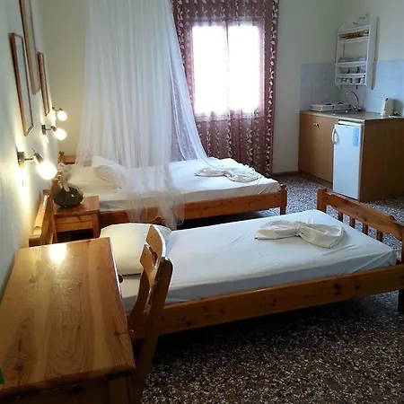 Livadaros 3* Karterádos