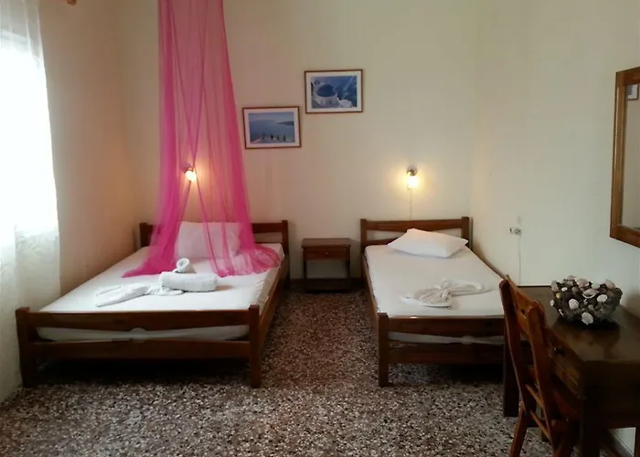 Hotel Livadaros Karterados (Santorini)